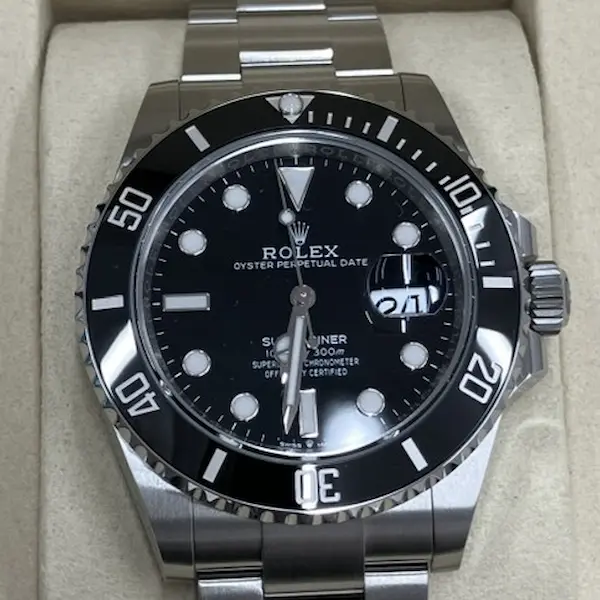 ロレックス　サブマリーナー　126610LN