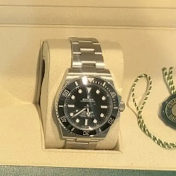ロレックス　サブマリーナー　124060