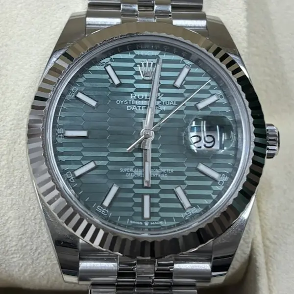 ロレックス　デイトジャスト　126334