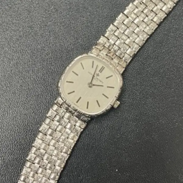 ヴァシュロン・コンスタンタン　腕時計