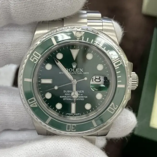 ロレックス　サブマリーナー　116610LV