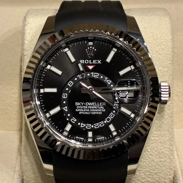 ロレックス　スカイドゥエラー　326934