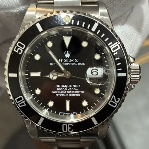 ロレックス　サブマリーナーデイト　16610