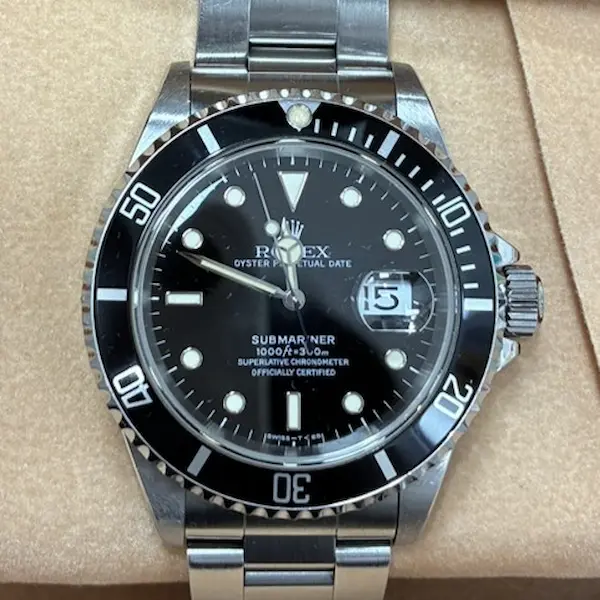 ロレックス　サブマリーナーデイト　16610