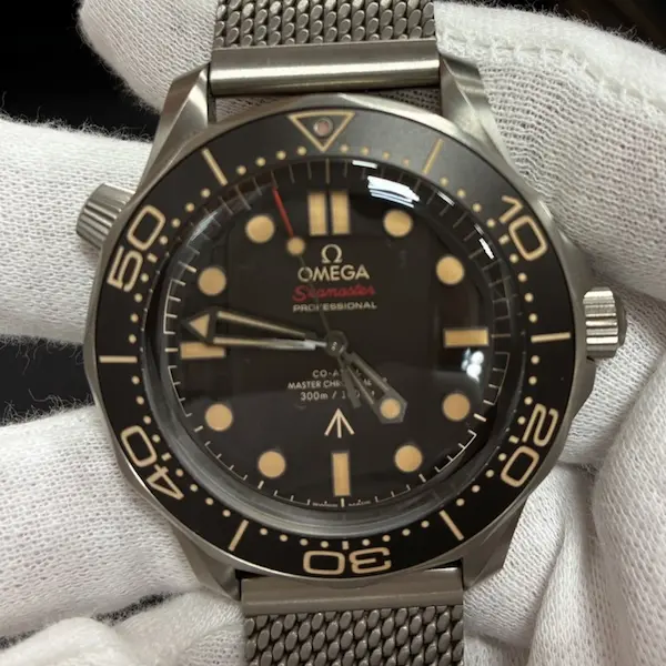 オメガ　シーマスター　ダイバー　007エディション　210.92.42.20.01.001