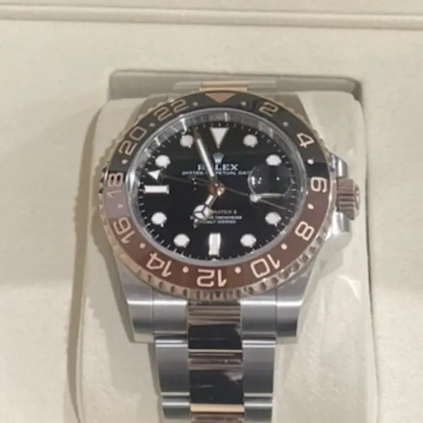 ロレックス　GMTマスターⅡ　126711CHNR