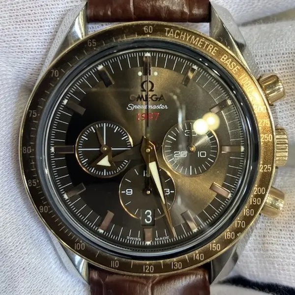 オメガ　スピードマスター　321.93.42.50.13.001