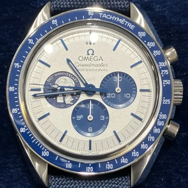 オメガ　スピードマスター　記念モデル　310.32.42.50.02.001
