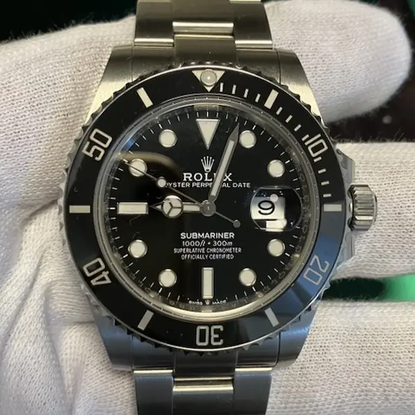 ロレックス　サブマリーナー　126610LN