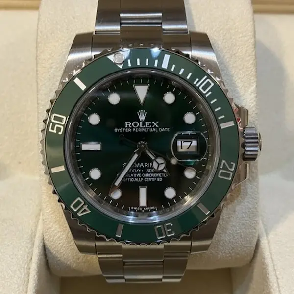 ロレックス　サブマリーナーデイト　116610LV