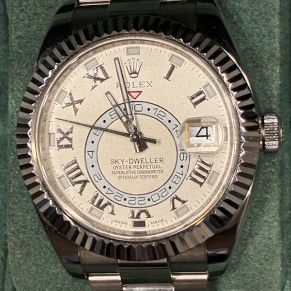 ロレックス　 スカイドゥエラー　326939