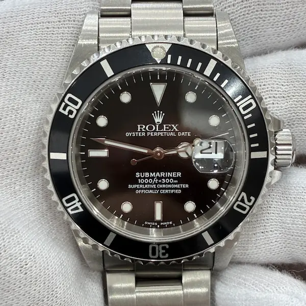 ロレックス　サブマリーナデイト　16610
