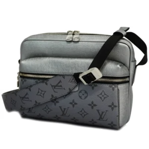 ルイ・ヴィトン タイガラマ アウトドアメッセンジャー PM ショルダーバッグ PVC シルバー M30243