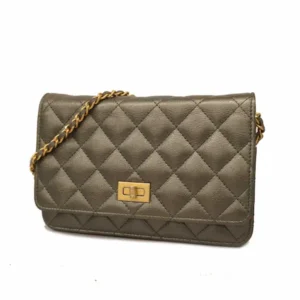 シャネル 2.55 チェーンウォレット レザー グレー×ゴールド金具