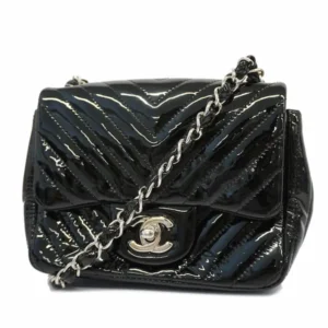 シャネル Vステッチ ショルダーバッグ パテントレザー ブラック×シルバー金具 チェーンストラップ