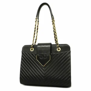 シャネル Vステッチ ショルダーバッグ ラムスキン ブラック×ゴールド金具 チェーンストラップ