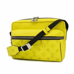 ルイ・ヴィトン タイガラマ アウトドアメッセンジャーPM ボディバッグ PVC イエロー M30239