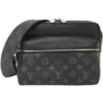 ルイ・ヴィトン タイガ×モノグラムエクリプス アウトドアメッセンジャー PM ショルダーバッグ PVC ブラック M30233