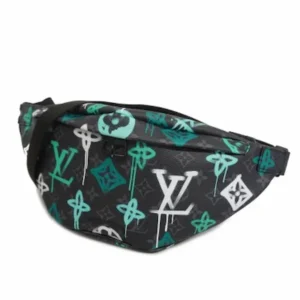 ルイ・ヴィトン モノグラムエクリプス ディスカバリーバムバッグPM ボディバッグ PVC ブラック×マルチカラー M21397