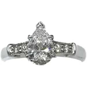 ハリーウィンストン ペアシェイプトリスト リング