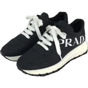 プラダ スニーカー ブラック×ホワイト