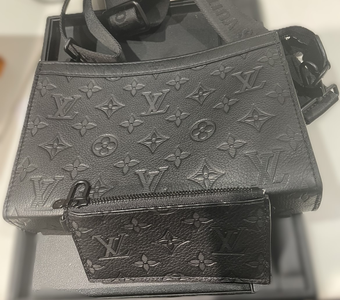 ルイ・ヴィトン モノグラム・シャドウ ガストンウエアラブル