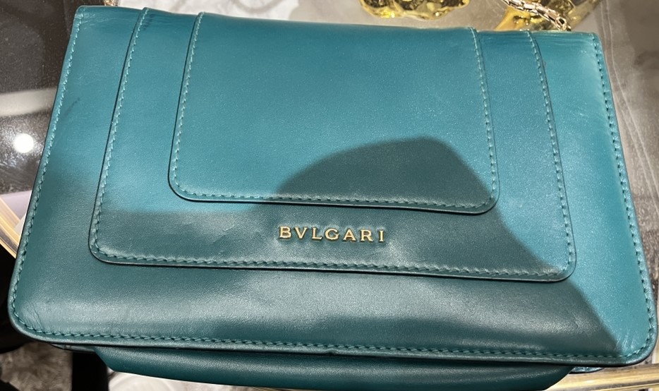 ブルガリ セルペンティ フォーエバー スネーク ハンドバッグ