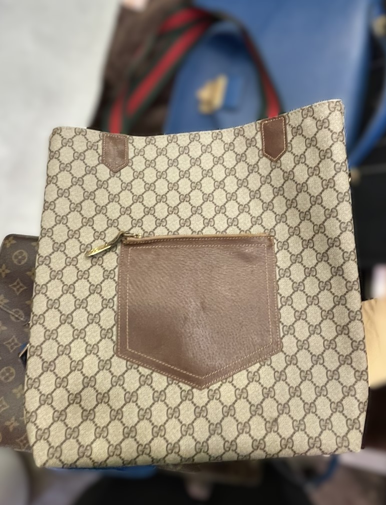 グッチ シェリーライン GGスプリーム トートバッグ