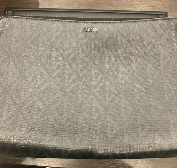 クリスチャン・ディオール トライアングルポーチ