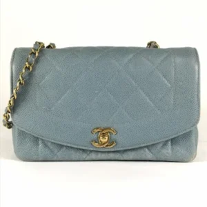 シャネル マトラッセ キャビアスキン ダイアナフラップ