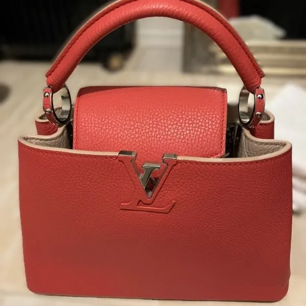 ルイ・ヴィトン カプシーヌBB MI4195