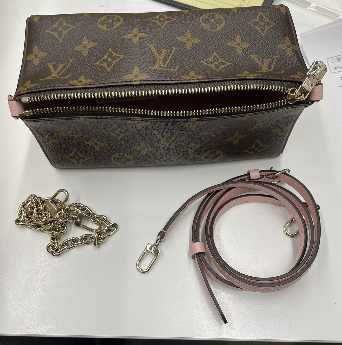 ルイ・ヴィトン モノグラム ブルームポーチ