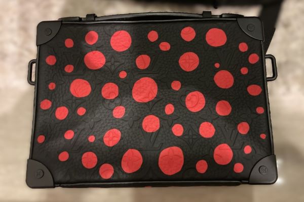 ルイ・ヴィトン×草間彌生 ハンドルソフトトランク ノワールルージュ