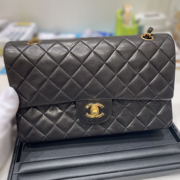 シャネル マトラッセ ダブルフラップ ラムスキン