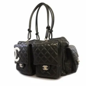 シャネル カンボンライン マルチポケット ショルダーバッグ
