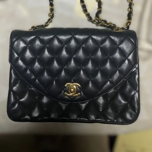 シャネル デカマトラッセ ラムスキン