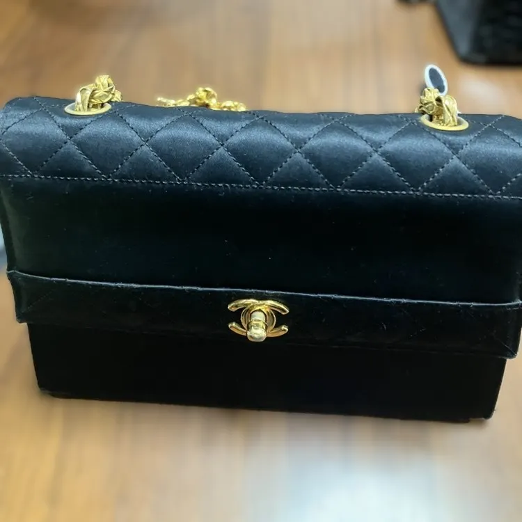 シャネル マトラッセ カーフスキン