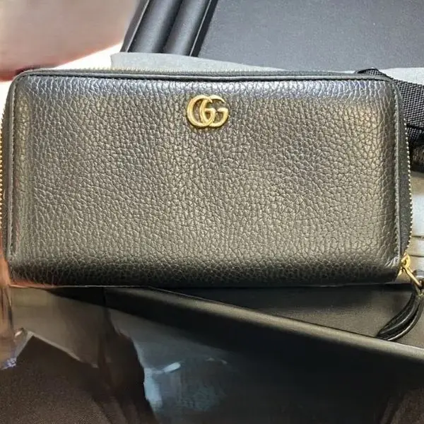 グッチ　ジップアラウンドウォレット　456117