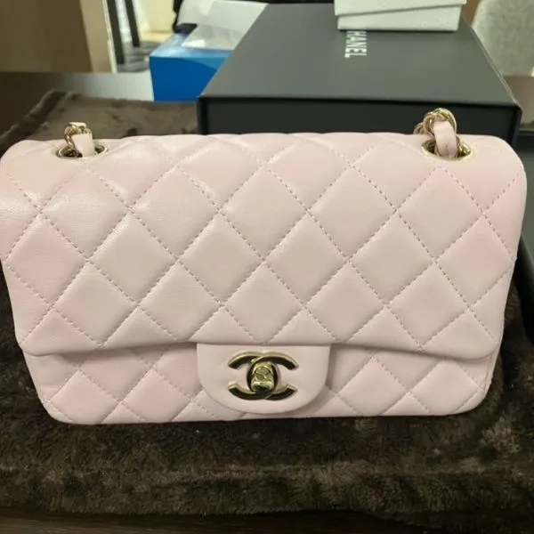 シャネル　マトラッセ　ラムスキン　