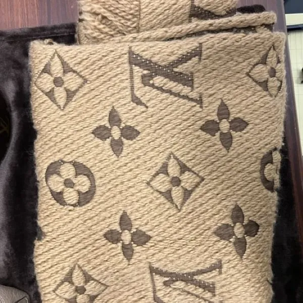 ルイヴィトン　マフラー　