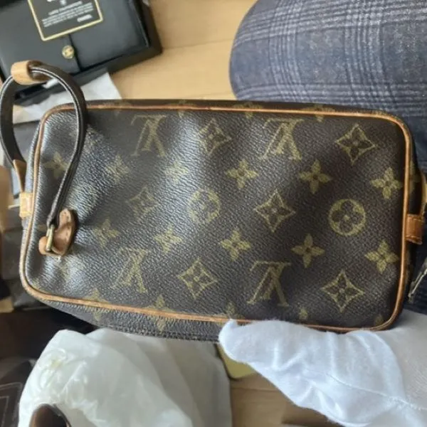 ルイヴィトン　モノグラム　ポシェット　