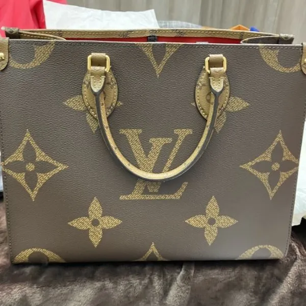 ルイ・ヴィトン　モノグラム　オンザゴーMM