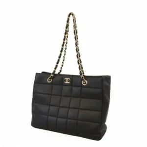 シャネル チョコバー ショルダーバッグ ブラック×ゴールド金具