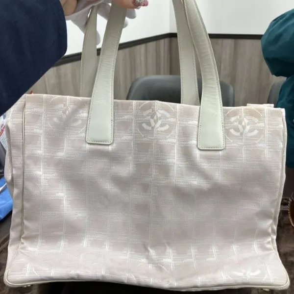 シャネル　ニュートラベルライン　トートバッグ