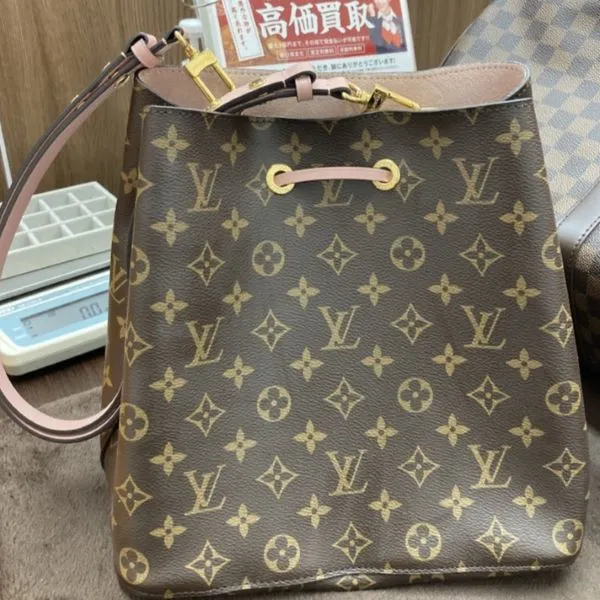 ルイヴィトン　ネオノエ　モノグラム