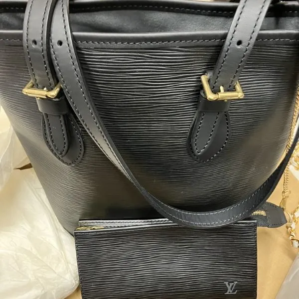 ルイヴィトン エピ バケット
