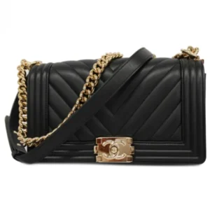 シャネル ボーイシャネル Ｖステッチ ラムスキン