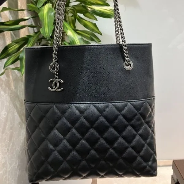 シャネル　マトラッセ　トートバッグ