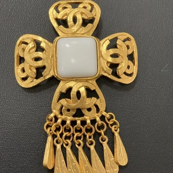 シャネル　カラーストーンブローチ