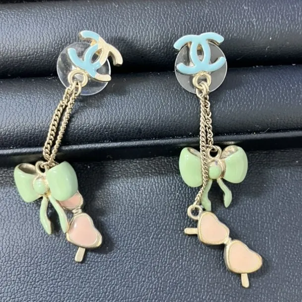 シャネル　ココマーク　リボンピアス